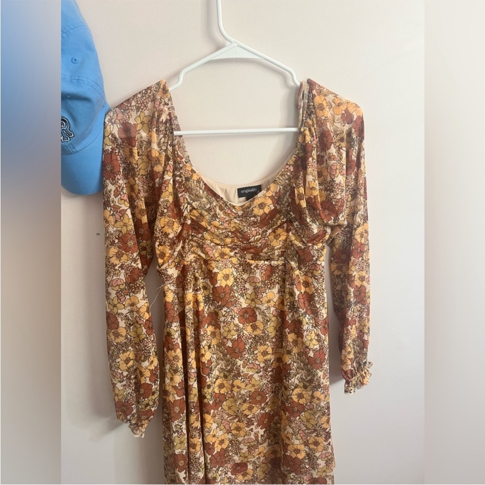 ADORABLE BOUTIQUE FALL DRESS WORN ONCE